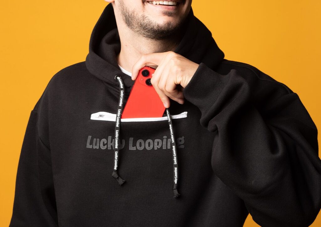 Lucky Looping - Pulli Brusttasche 3